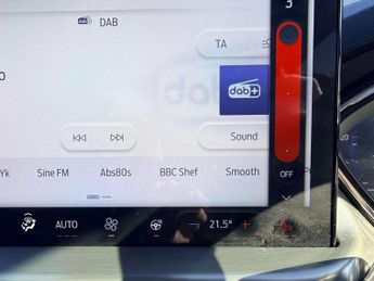 Ford Focus 1.0 EcoBoost Hybrid mHEV 155 Titanium Vig 5dr Auto