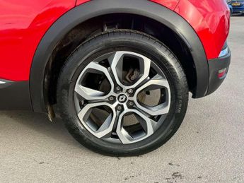 Renault Captur 1.6 E-Tech full hybrid 145 Techno 5dr Auto