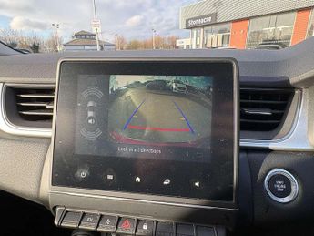 Renault Captur 1.6 E-Tech full hybrid 145 Techno 5dr Auto