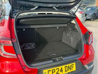 Renault Captur 1.6 E-Tech full hybrid 145 Techno 5dr Auto