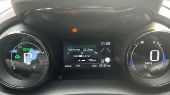 Toyota Yaris 1.5 Hybrid Dynamic 5dr CVT