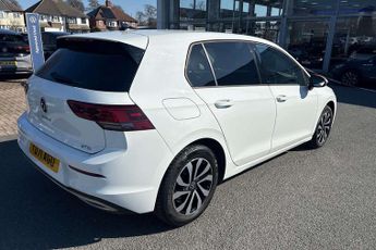 Volkswagen Golf 1.0 eTSI Active 5dr DSG
