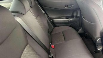Toyota C-HR 1.8 Hybrid Design 5dr CVT
