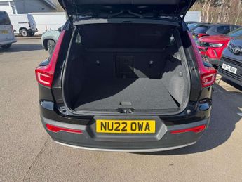 Volvo XC40 1.5 T3 [163] Momentum 5dr Geartronic