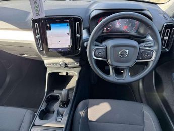 Volvo XC40 1.5 T3 [163] Momentum 5dr Geartronic
