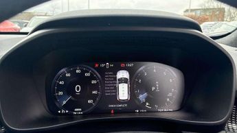Volvo XC40 1.5 T3 [163] R DESIGN 5dr Geartronic