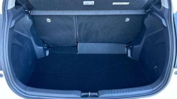 Toyota Yaris 1.5 Hybrid Design 5dr CVT