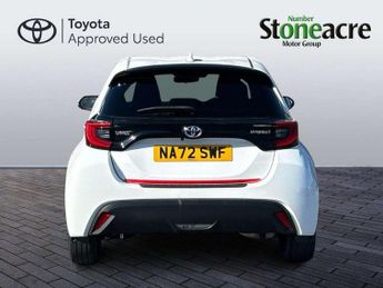 Toyota Yaris 1.5 Hybrid Design 5dr CVT