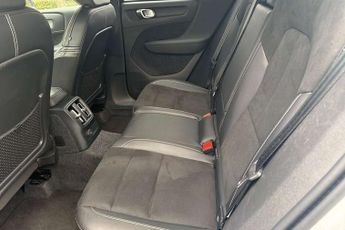 Volvo XC40 Recharge 1.5 T4 Recharge PHEV R DESIGN 5dr Auto