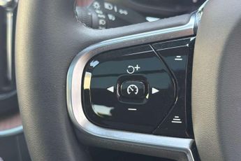 Volvo XC60 2.0 B5P Ultimate Dark 5dr AWD Geartronic