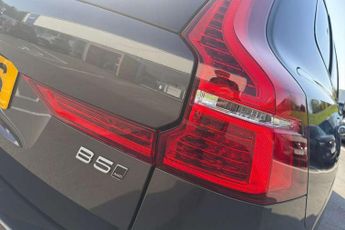 Volvo XC60 2.0 B5P Ultimate Dark 5dr AWD Geartronic