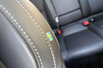 Volvo XC60 2.0 B5P Ultimate Dark 5dr AWD Geartronic