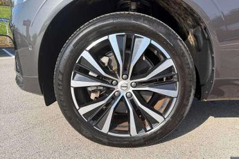 Volvo XC60 2.0 B5P Ultimate Dark 5dr AWD Geartronic