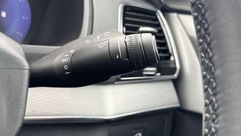 Volvo XC90 2.0 B5D [235] Plus Dark 5dr AWD Geartronic