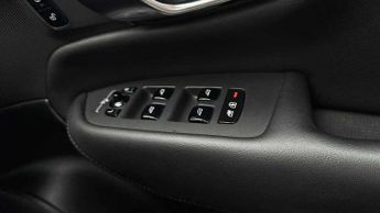 Volvo XC90 2.0 B5D [235] Plus Dark 5dr AWD Geartronic