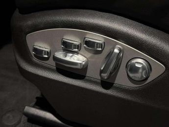 Porsche Macan Turbo 5dr PDK