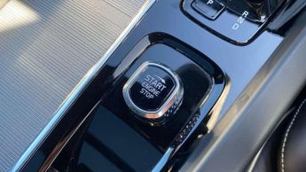 Volvo XC60 2.0 T8 [455] PHEV Ultra Dark 5dr AWD Geartronic