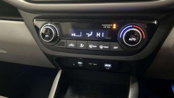 Hyundai i10 1.2 [79] Premium 5dr Auto [Nav]