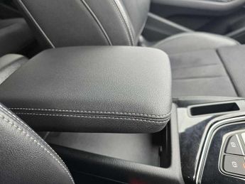 Audi A4 Avant 35 TFSI Black Edition 5dr S Tronic