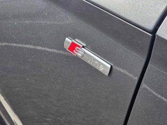 Audi Q5 50 TFSI e Quattro S Line 5dr S Tronic