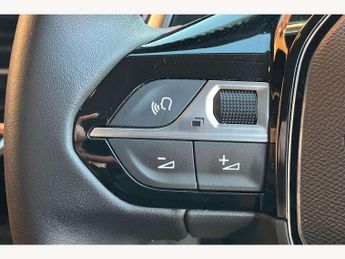 Peugeot 208 1.2 PureTech 100 Allure Premium + 5dr EAT8