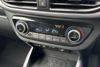 Hyundai i10 1.2 [79] Premium 5dr Auto [Nav]