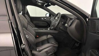 Volvo XC60 2.0 B4D Plus Dark 5dr AWD Geartronic