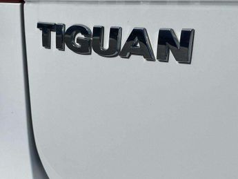 Volkswagen Tiguan 2.0 TSi 180 4Motion R-Line 5dr DSG