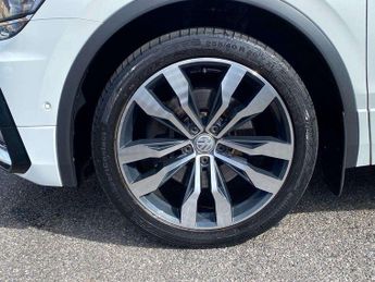 Volkswagen Tiguan 2.0 TSi 180 4Motion R-Line 5dr DSG