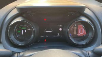 Toyota Yaris 1.5 Hybrid Excel 5dr CVT
