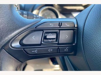 Toyota C-HR 1.8 Hybrid Dynamic 5dr CVT