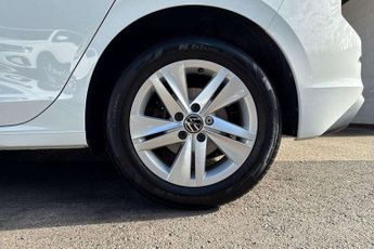Volkswagen Golf 1.5 eTSI 150 Life 5dr DSG