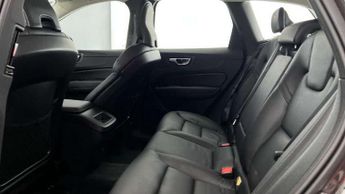 Volvo XC60 2.0 B4D Momentum 5dr AWD Geartronic