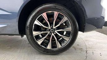 Volvo XC60 2.0 B4P Plus Dark 5dr Geartronic