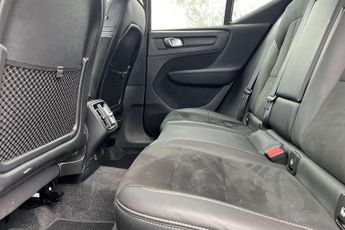 Volvo XC40 1.5 T3 [163] R DESIGN 5dr Geartronic