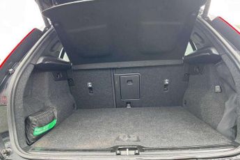 Volvo XC40 1.5 T3 [163] R DESIGN 5dr Geartronic