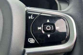 Volvo XC90 2.0 B5D [235] R DESIGN Pro 5dr AWD Geartronic