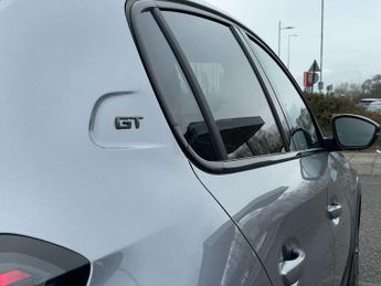 Peugeot 208 1.2 Hybrid 136 GT 5dr e-DSC6