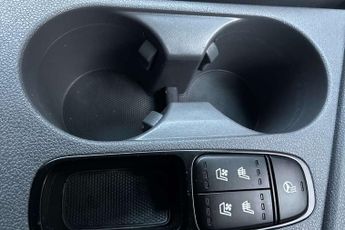 Kia Niro 1.6 GDi Hybrid First Edition 5dr DCT