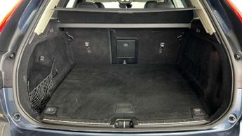 Volvo XC60 2.0 T6 [350] RC PHEV Plus Dark 5dr AWD Geartronic