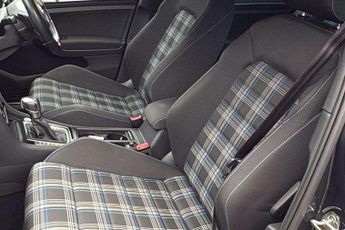 Volkswagen Golf GTE 1.4 TSI GTE Advance 5dr DSG