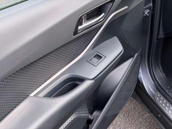 Toyota C-HR 1.8 Hybrid Icon 5dr CVT