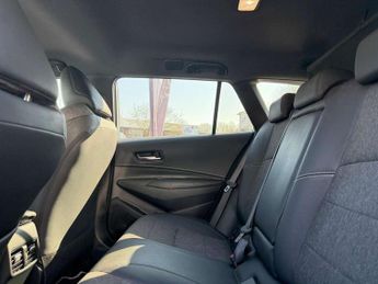 Toyota Corolla Touring Sport 1.8 Hybrid Design 5dr CVT
