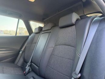 Toyota Corolla Touring Sport 1.8 Hybrid Design 5dr CVT