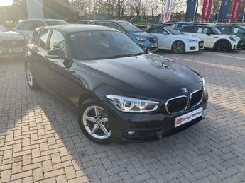 BMW 118 118i [1.5] SE Business 5dr [Nv/Servotrn] Step Auto