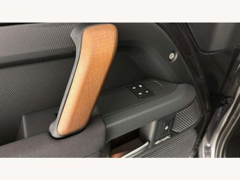 Land Rover Defender 2.0 P400e X 110 5dr Auto