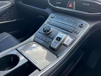 Hyundai Santa Fe 1.6 TGDi Hybrid Ultimate 5dr 4WD Auto