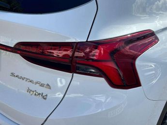 Hyundai Santa Fe 1.6 TGDi Hybrid Ultimate 5dr 4WD Auto