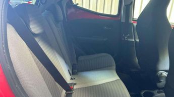 Toyota Aygo 1.0 VVT-i X-Trend 5dr x-shift