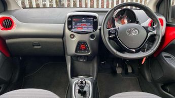 Toyota Aygo 1.0 VVT-i X-Trend 5dr x-shift